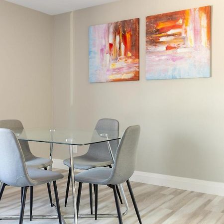 Entire 2 Bedroom Apartment Downtown - U2 Kitchener Exterior photo