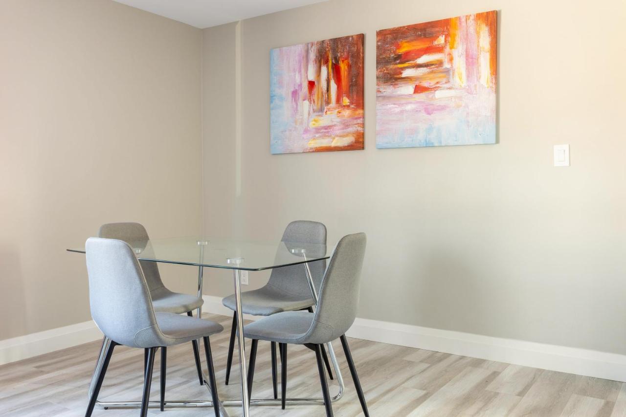 Entire 2 Bedroom Apartment Downtown - U2 Kitchener Exterior photo